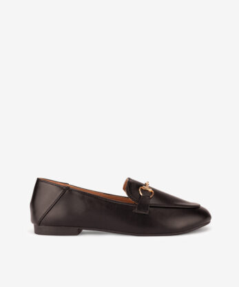 SAPATO LOAFER ESTILO MOCASSIN COM APLICAÇÃO METÁLICA