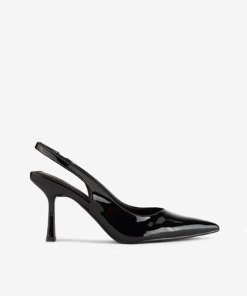 SAPATO STILETTO SLING BACK EM VERNIZ DE SALTO COM FORMA PONTIAGUDA